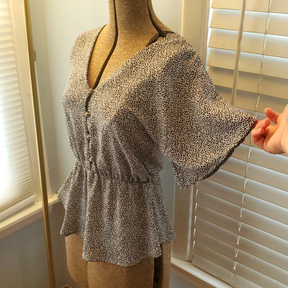 3/$25 Sienna Sky Black and Tan Flutter Sleeve Blouse
